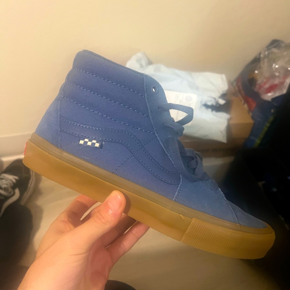 SOLD Men’s Vans Blue Sk8 Hi Suede High Top Sneakers with Gum Bottoms Size 9.5